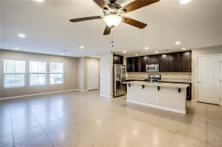 Photo #4: 2156080 Listing 