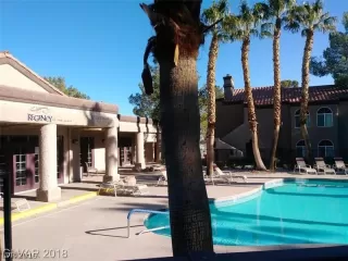 Photo #4: 2156082 Listing 