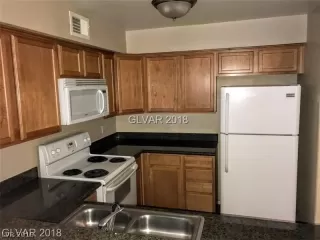 Photo #6: 2156082 Listing 