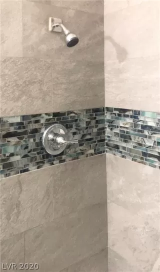 Photo #2: 2156096 Listing