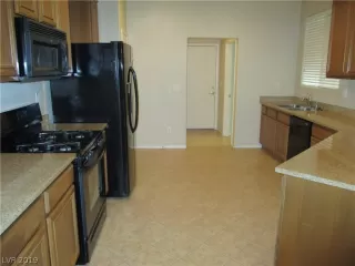 Photo #6: 2156141 Listing 