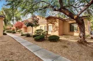 Photo #1: 2156146 Listing