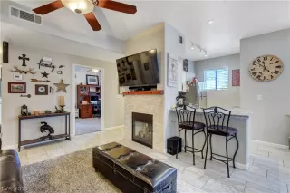 Photo #3: 2156176 Listing