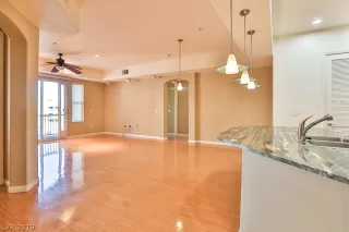 Photo #1: 2156180 Listing