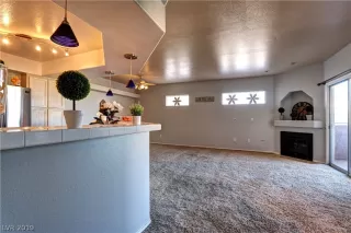 Photo #5: 2156185 Listing 