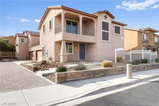 Photo #2: 2156186 Listing