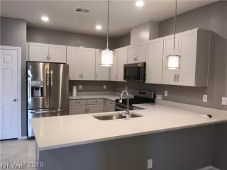 Photo #1: 2156232 Listing 