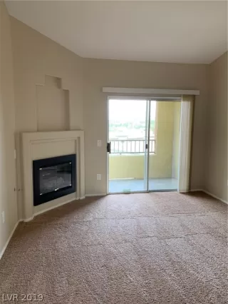 Photo #4: 2156265 Listing