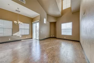 Photo #1: 2156276 Listing 