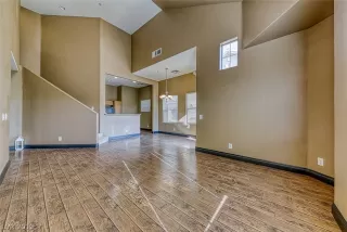 Photo #2: 2156276 Listing 