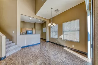 Photo #3: 2156276 Listing 