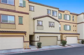 Photo #1: 2156289 Listing 