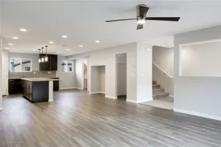 Photo #3: 2156289 Listing 