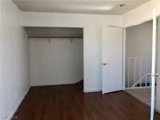 Photo #6: 2156292 Listing 