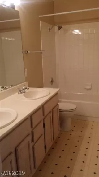 Photo #6: 2156297 Listing 