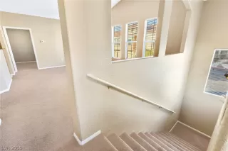 Photo #4: 2156344 Listing