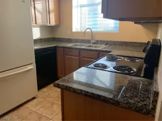 Photo #2: 2156399 Listing 