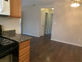 Photo #3: 2156399 Listing 