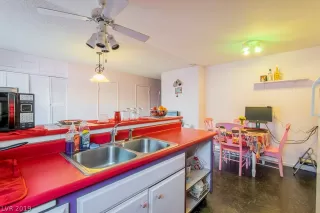 Photo #3: 2156407 Listing