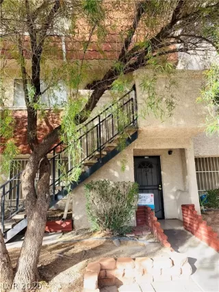 Photo #2: 2156415 Listing