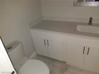 Photo #6: 2156419 Listing 