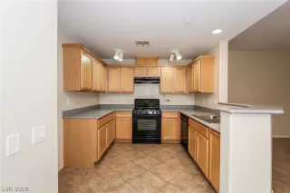 Photo #2: 2156430 Listing