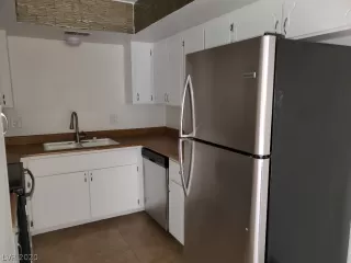 Photo #2: 2156435 Listing 