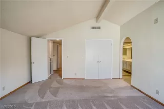 Photo #3: 2156453 Listing 