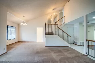 Photo #6: 2156453 Listing 