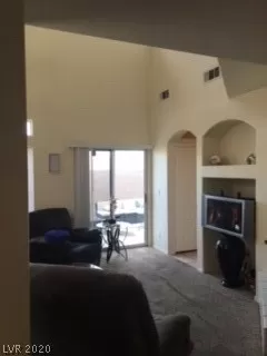 Photo #3: 2156469 Listing