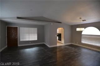 Photo #3: 2156496 Listing 