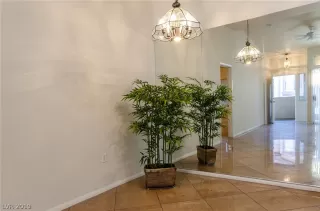 Photo #1: 2156508 Listing