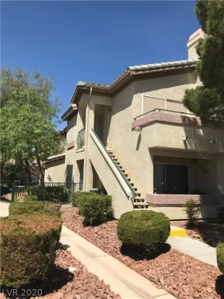 Photo #1: 2156519 Listing