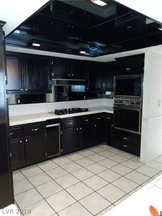 Photo #4: 2156572 Listing 