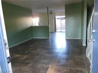 Photo #6: 2156575 Listing