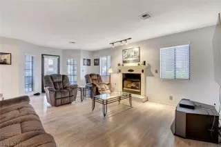 Photo #6: 2156587 Listing 