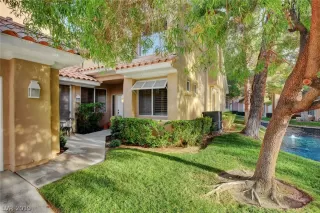 Photo #3: 2156593 Listing