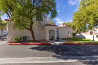 Photo #2: 2156599 Listing