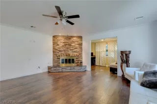 Photo #2: 2156629 Listing 