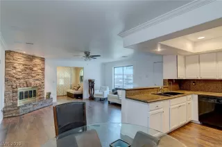 Photo #6: 2156629 Listing 