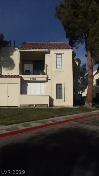 Photo #1: 2156631 Listing