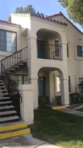 Photo #3: 2156631 Listing