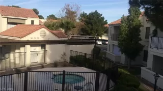 Photo #4: 2156631 Listing