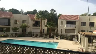 Photo #5: 2156631 Listing