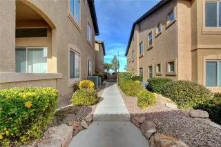 Photo #1: 2156688 Listing