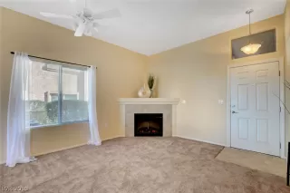 Photo #3: 2156688 Listing