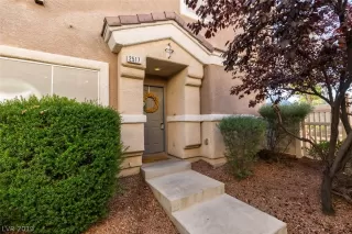 Photo #2: 2156748 Listing 