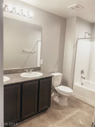 Photo #6: 2156822 Listing 