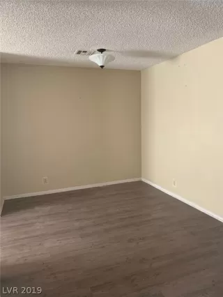 Photo #1: 2156843 Listing 