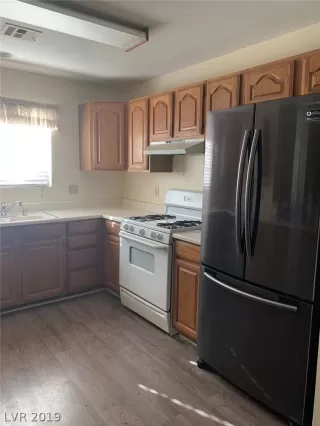 Photo #2: 2156843 Listing 